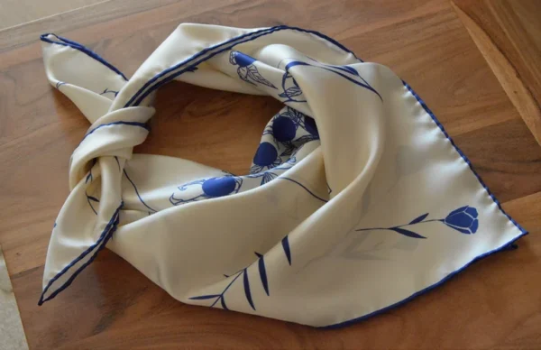 Pañuelo de seda Amelie silk scarf scarves