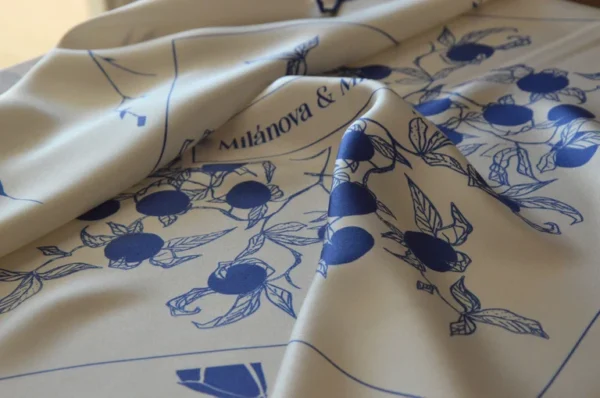Pañuelo de seda Amelie silk scarf scarves